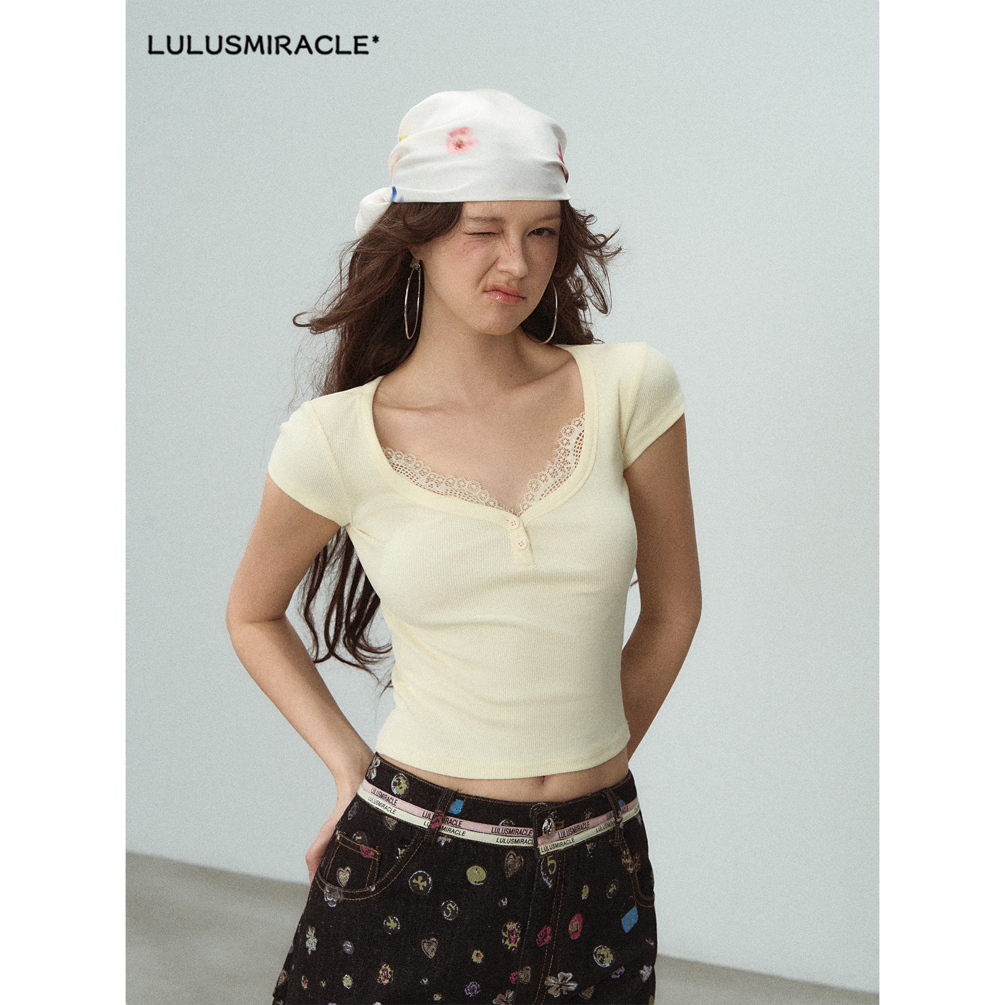 LulusMiracle【迎春T】甜辣风蕾丝花边拼接正肩短袖T恤女修身上衣