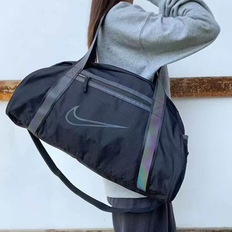 Nike耐克大容量分区健身包旅行包