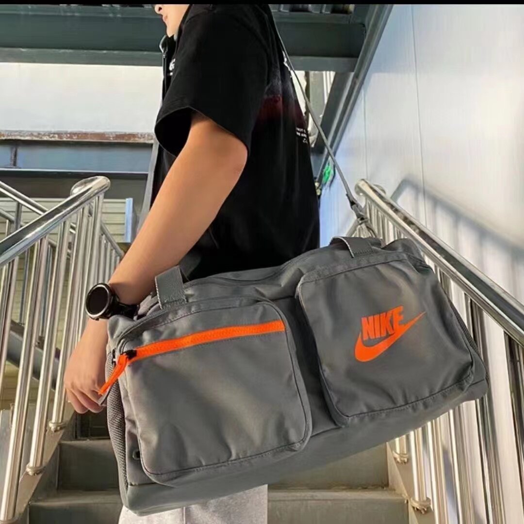 耐克健身包男女大容量旅行包