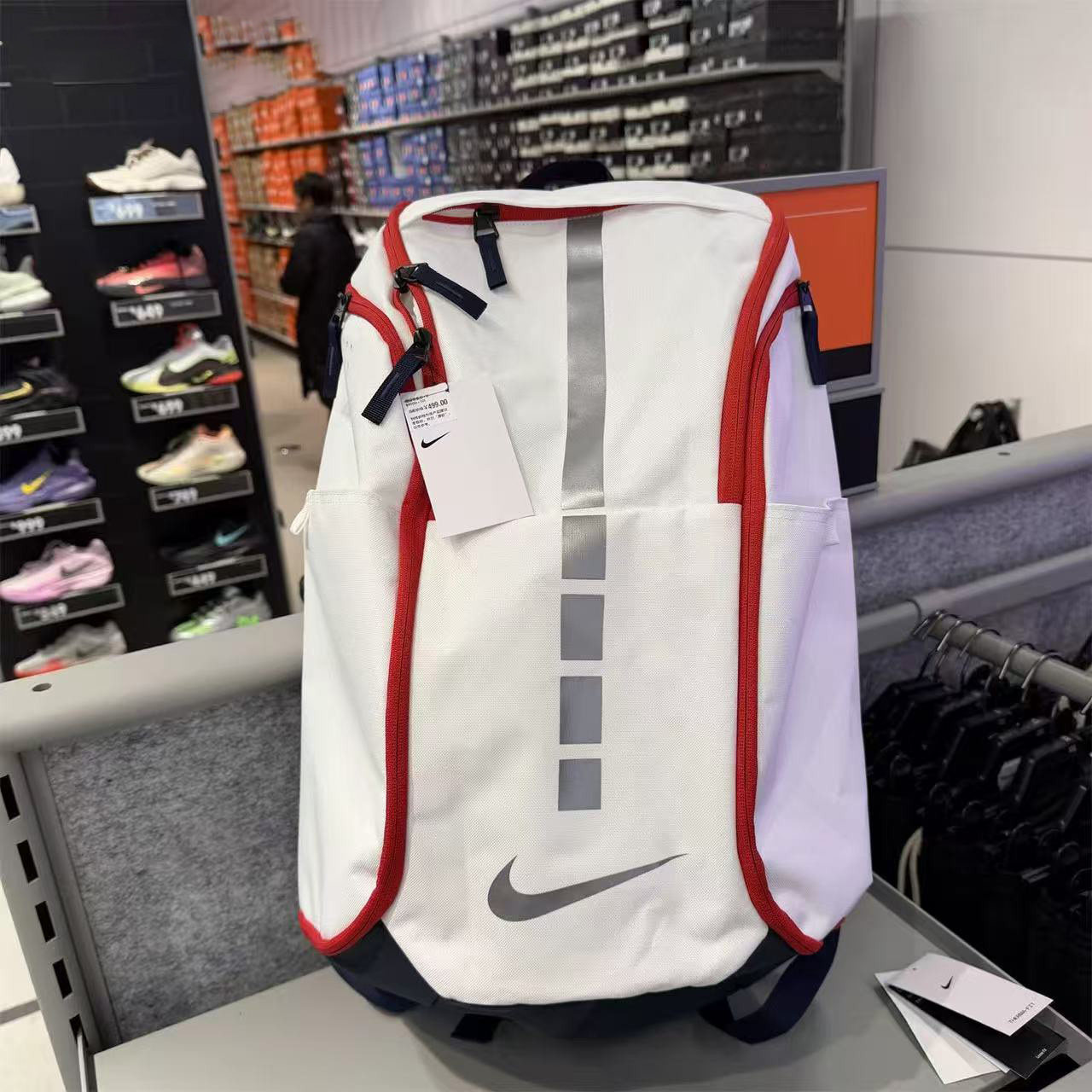 Nike耐克双肩包男女通用大容量运动户外背包学生书包防水旅行包