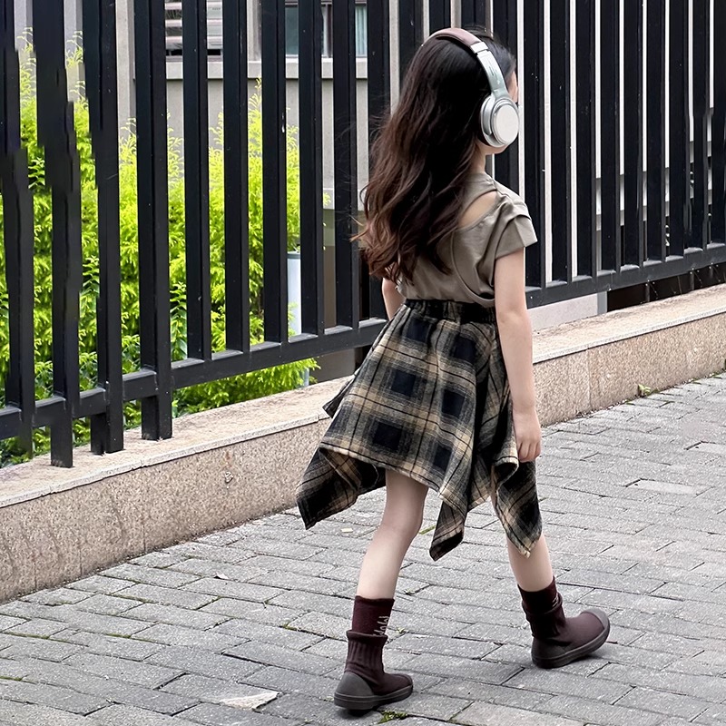 女童夏日穿搭套装儿童洋气辣妹装