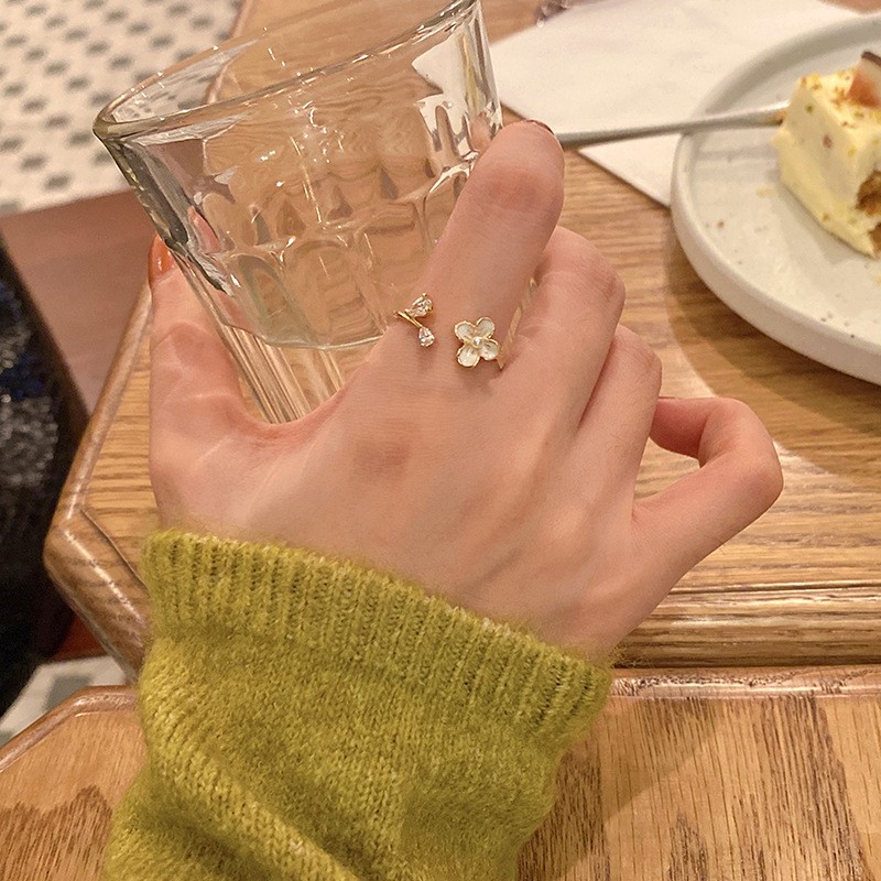 溫柔氣質花朵戒指女精致珍珠锆石時尚網紅百搭開口可調食指戒指環在類目 飾品/流行首飾/時尚飾品新, 半宝晶石, 绿松石, 戒指/戒面中 - 來自Buy2taobao.com提供專業的淘寶代購服務