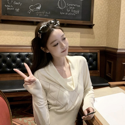 米米店早春新款洋气百搭小众设计感荡领菱格纹提花针织衫A22801