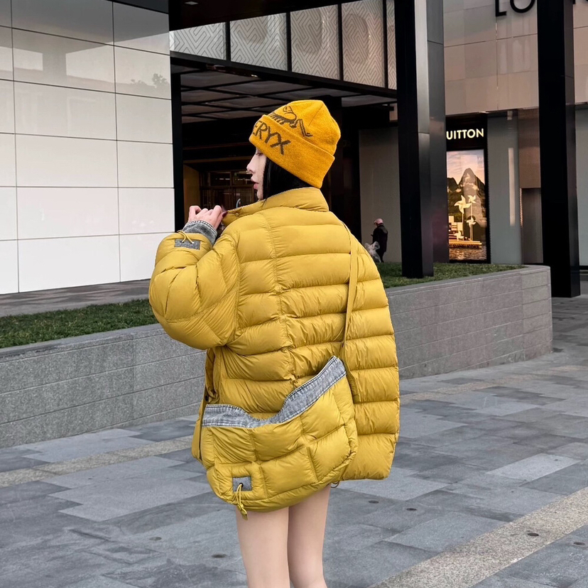 米米店搭立领单排扣宽松保暖羽绒服外套(配包包)欧货牛仔