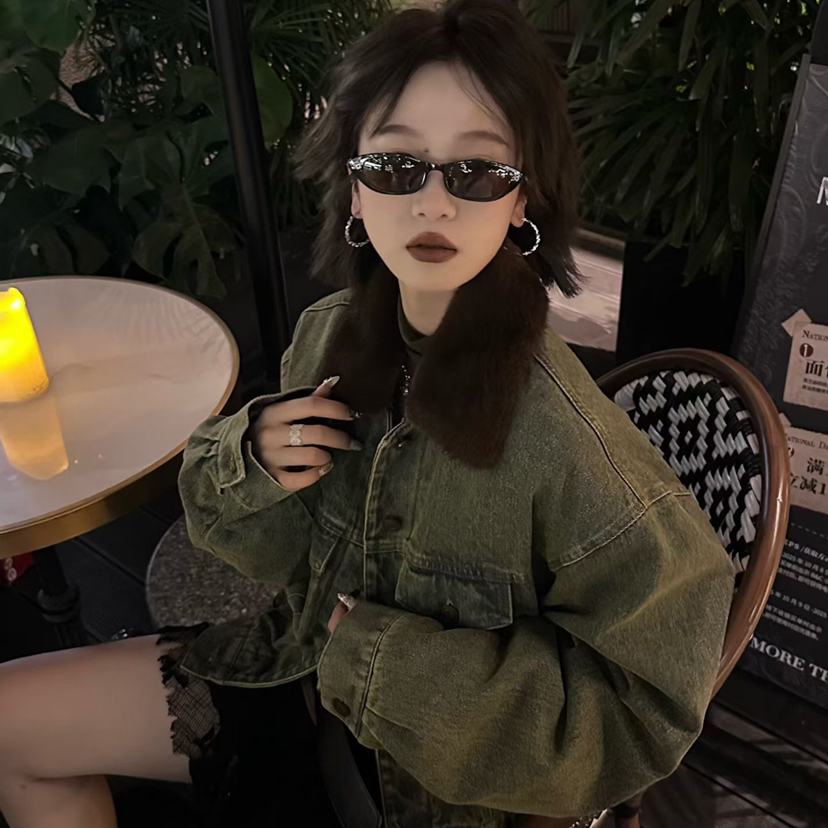 米米店翻领宽松牛仔保暖羽绒服外套(配水貂毛领不可拆卸)255006