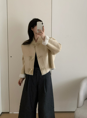 米米设计龄牛角扣仿皮毛一体加厚加绒短外套(配帽子)YSEP93011