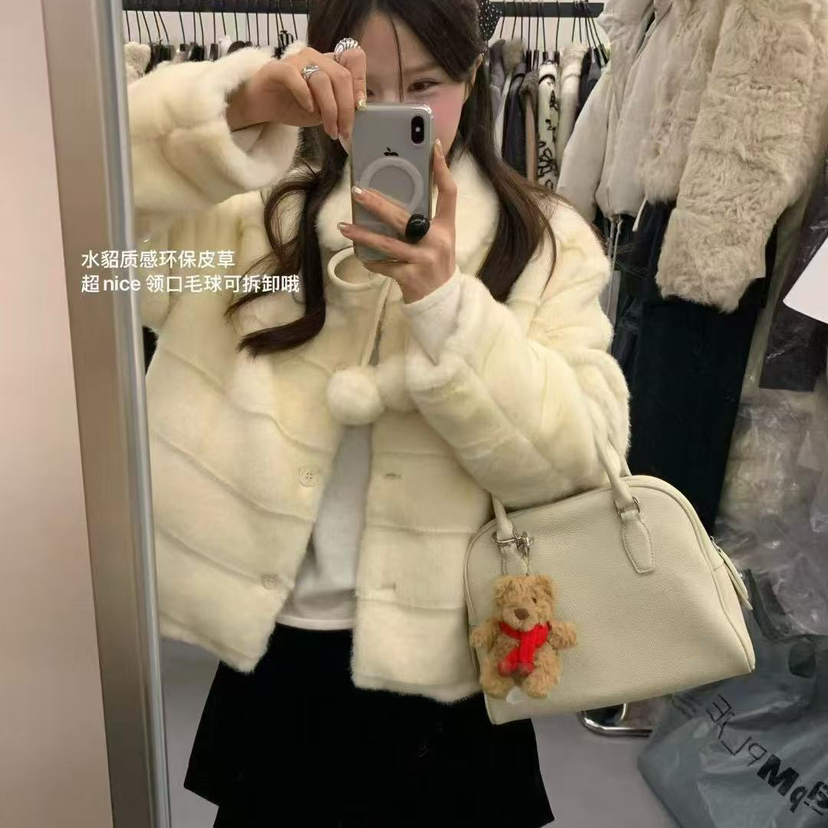 米米店冬上新法式复古奶油色短款毛绒保暖羽绒服外套YS2-p196