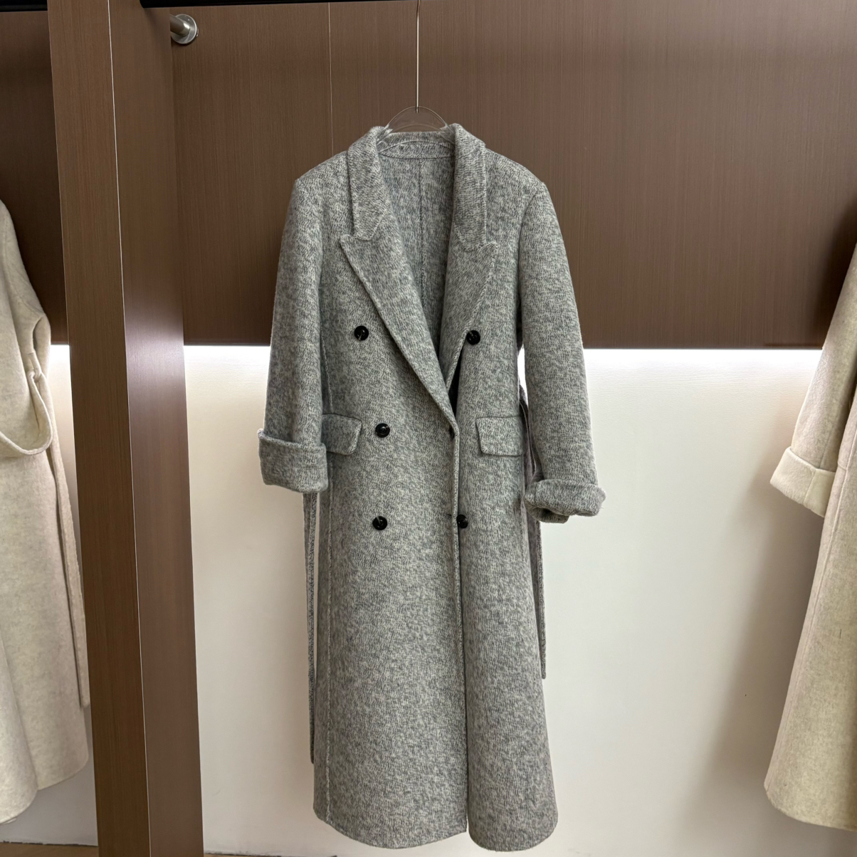 米米设计计双排扣垫肩长款羊毛外套(配腰带)（含100澳毛）K912