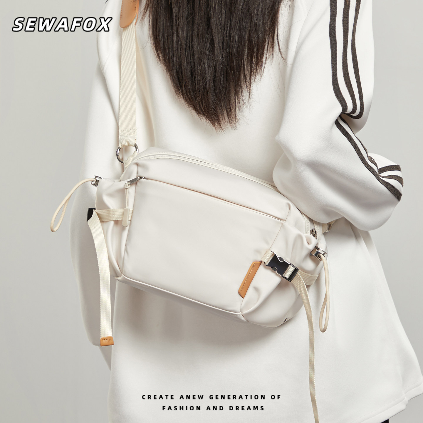 休闲通勤斜挎包女款简约便携邮差包男士户外运动旅行多功能单肩包