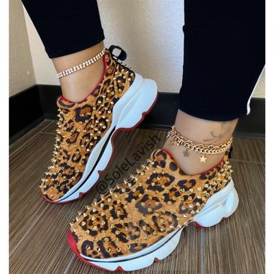 极速。Rivet casjual shoes large size 35 foot flat sole thick