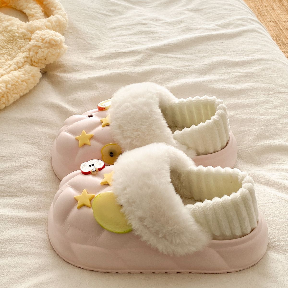 ins创意超逼真苹果切片加绒翻毛边棉鞋女百搭休闲EVA可拆卸棉拖鞋