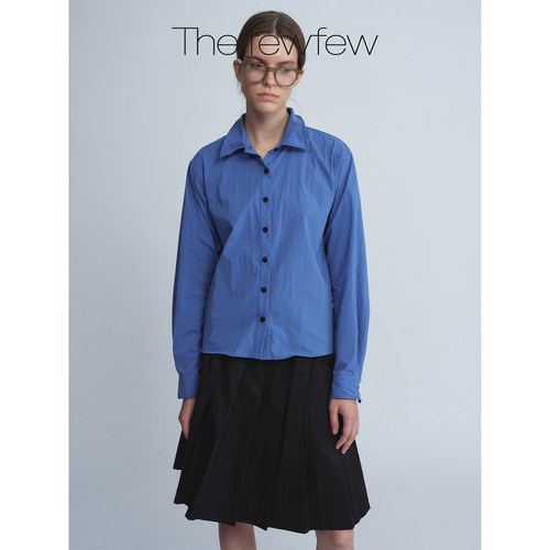 The fewfew 进口环保尼龙混纺面料蓝色时髦可塑形造型感衬衫上衣