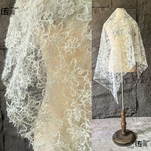 高档重工麻绳绣毛羽蕾丝网纱布 创意婚纱时装礼服绣花设计师面料