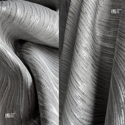 银灰色条纹肌理布料服装设计师