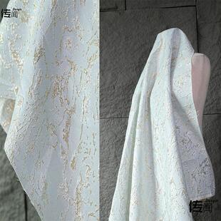 鎏金立体不规则浮雕肌理提花布料手工包旗袍汉服连衣裙设计师面料