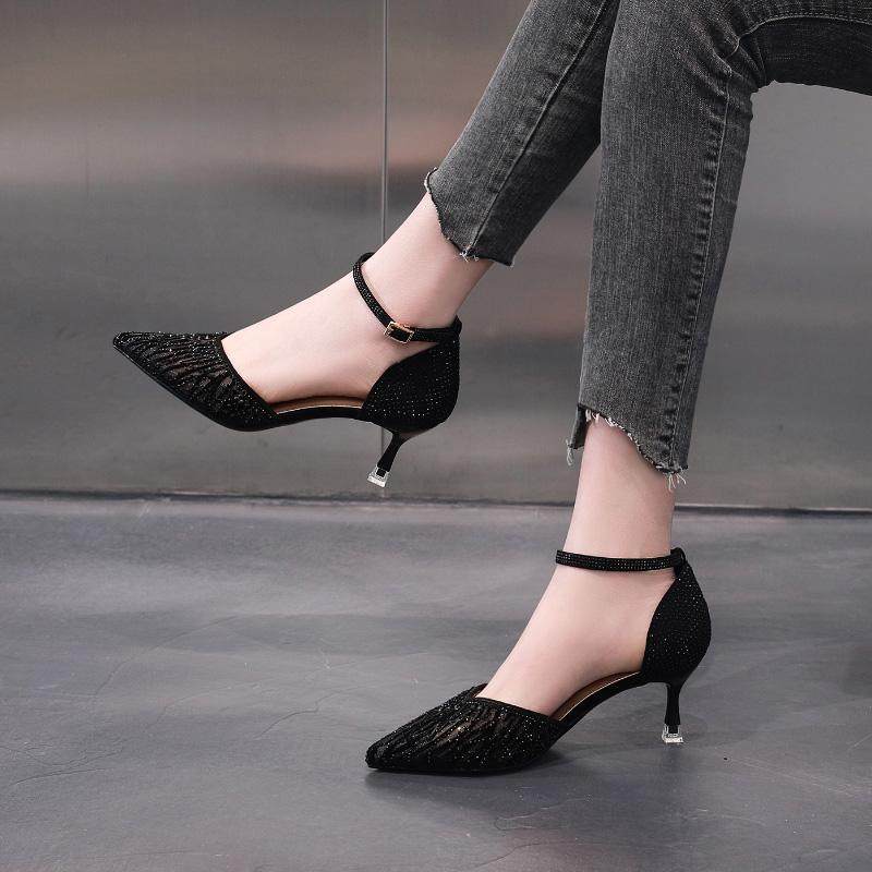 一代佳人2024春夏新款包头半拖鞋女透气网纱水钻尖头细跟高跟凉