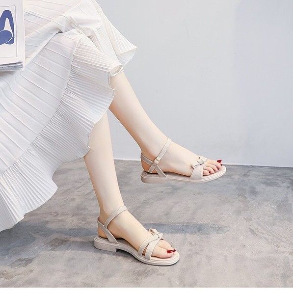 品牌鞋2025年夏新款平底凉鞋女百搭仙女风搭配裙子舒适软底罗马鞋