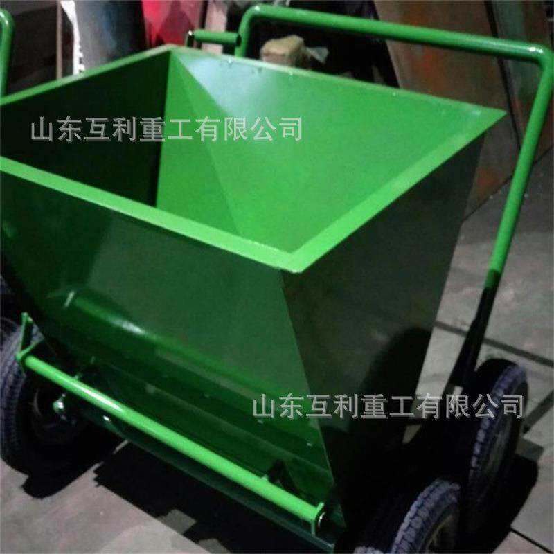 草坪充砂机 手推式人造草坪颗粒填沙机 校园运动场滚轮冲沙梳草机