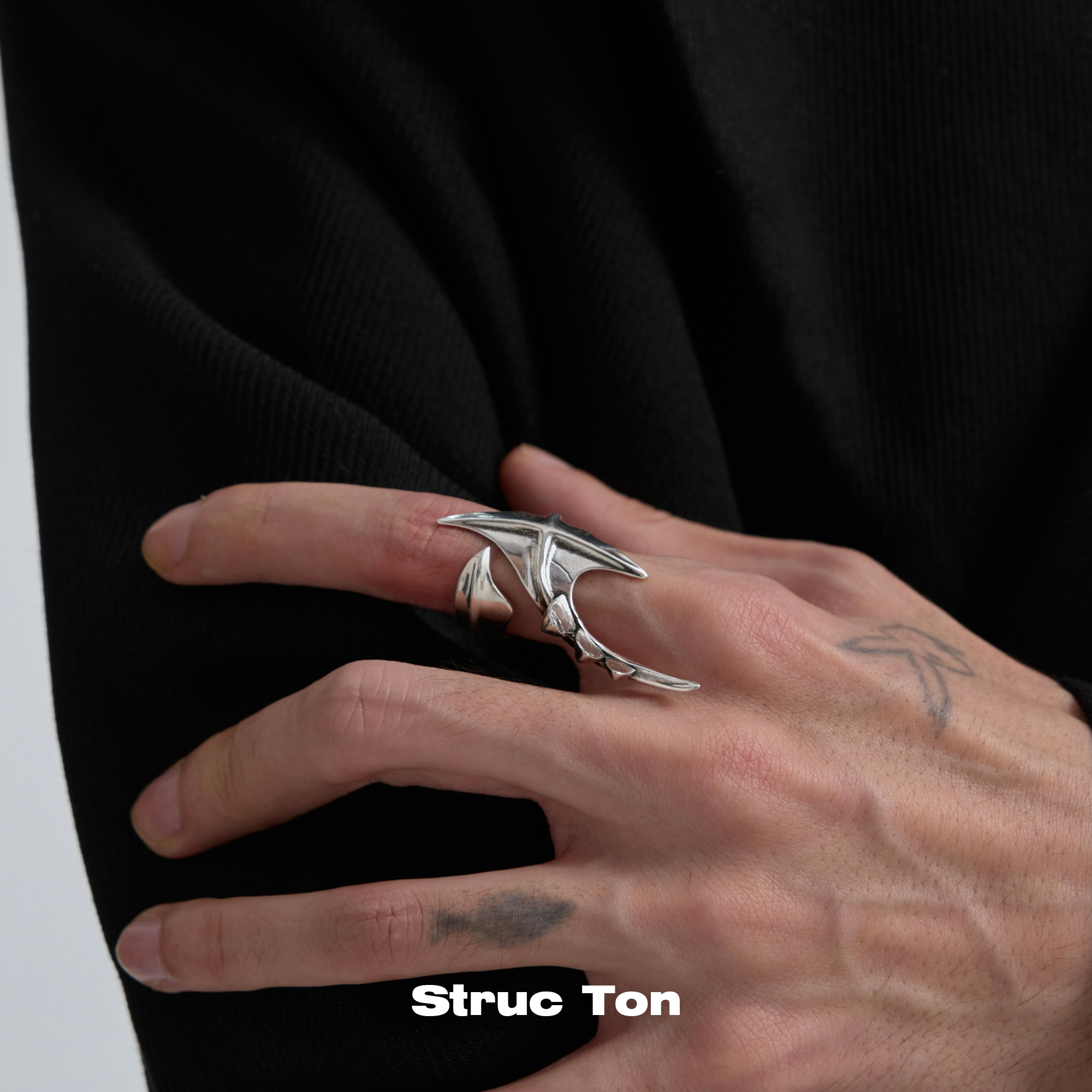 StrucTon异形小众十字架戒指