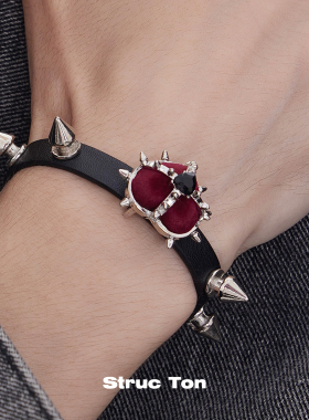 StrucTon皮革合金铆钉朋克手链