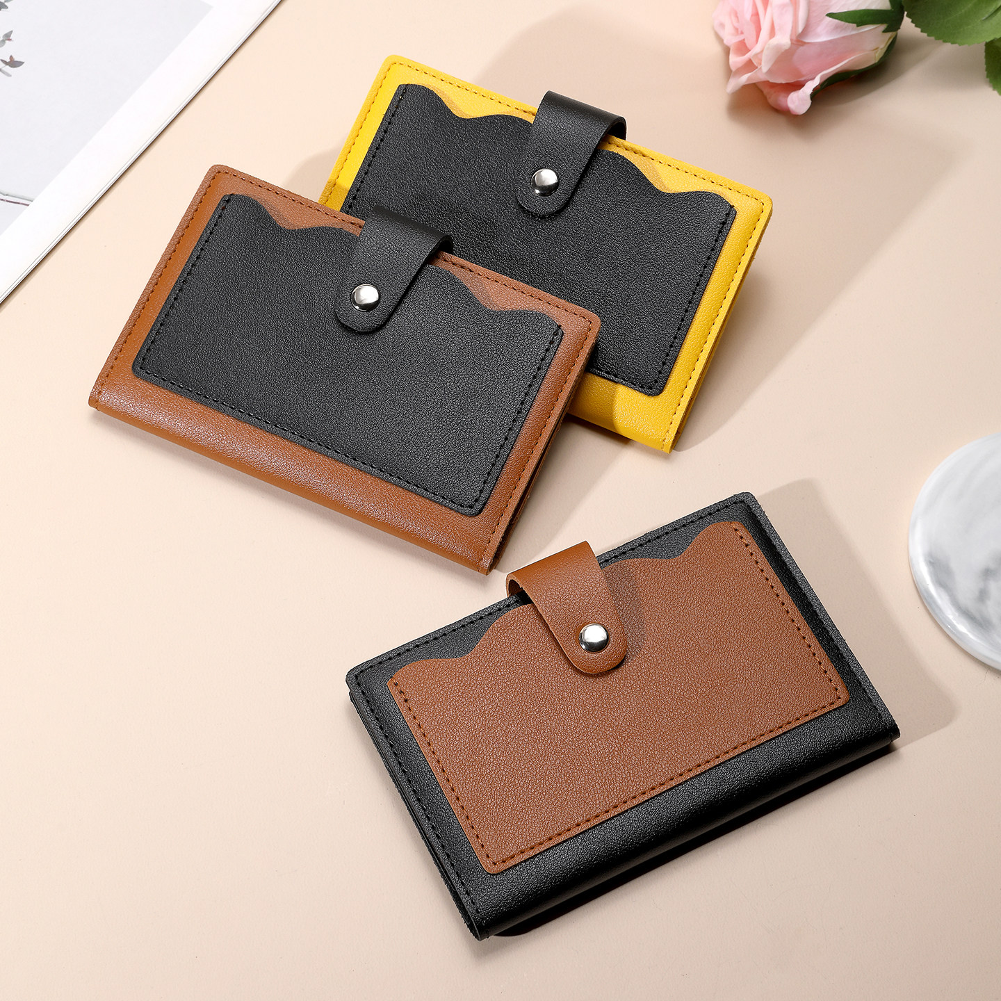 新款简约女士卡包多卡位大容量多功能高端精致搭扣卡夹钱包二合一