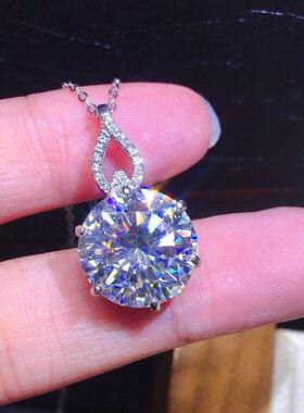 Classic Six-claw Round Diamond Pendant Temperament Ol Hoist