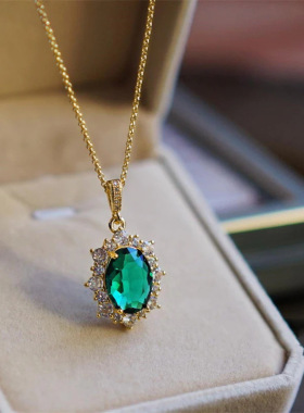 Korean Version Of Niche Design Inlaid Necklace Temperament