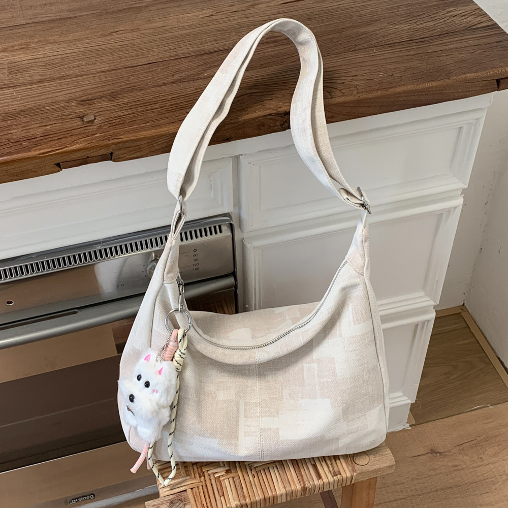 小众不撞款洋气斜挎包女2026春季新款时尚百搭日常通勤单肩托特包