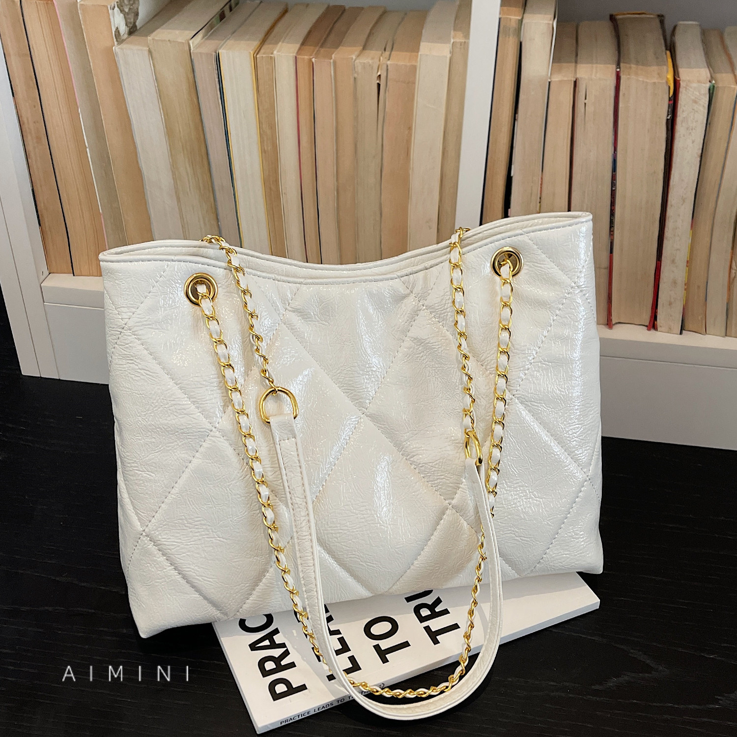 高级感菱格链条托特包女2026春季新款时尚百搭上班通勤单肩斜挎包,箱包皮具/热销女包/男包,托特包,淘宝优惠券,粉丝福利购,淘宝优惠卷