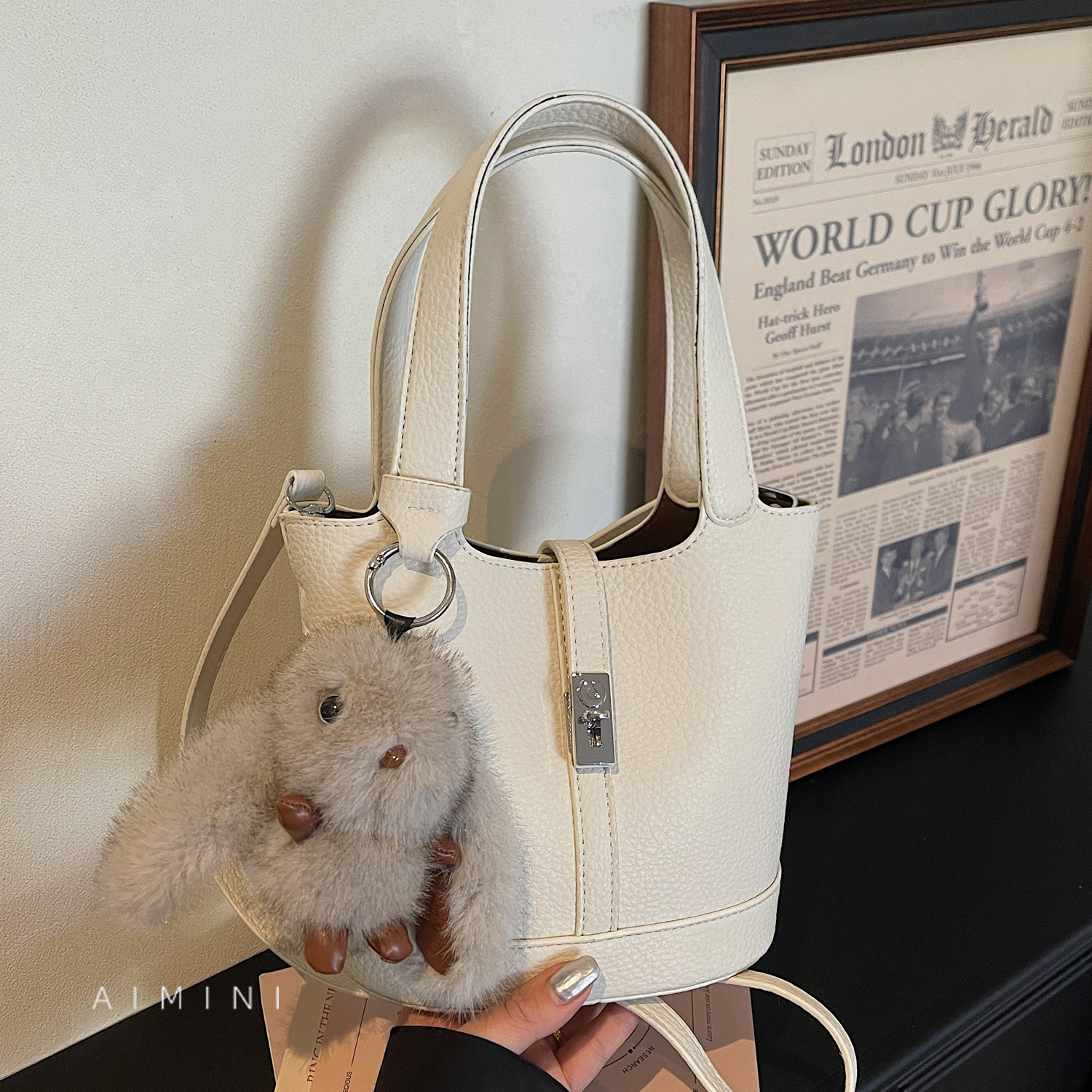 日韩风荔枝纹水桶包女手提小拎包2026春季新款时尚日常通勤斜挎包,箱包皮具/热销女包/男包,水桶包,淘宝优惠券,粉丝福利购,淘宝优惠卷