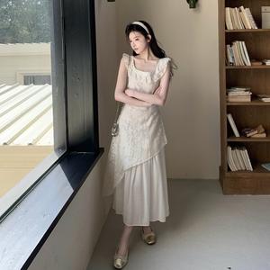 法式纯欲风白色连衣裙女夏季2025新款巨好看温柔绝美漂亮蕾丝长裙图片