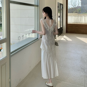 法式纯欲风白色连衣裙女夏季2025新款巨好看温柔绝美漂亮蕾丝长裙图片