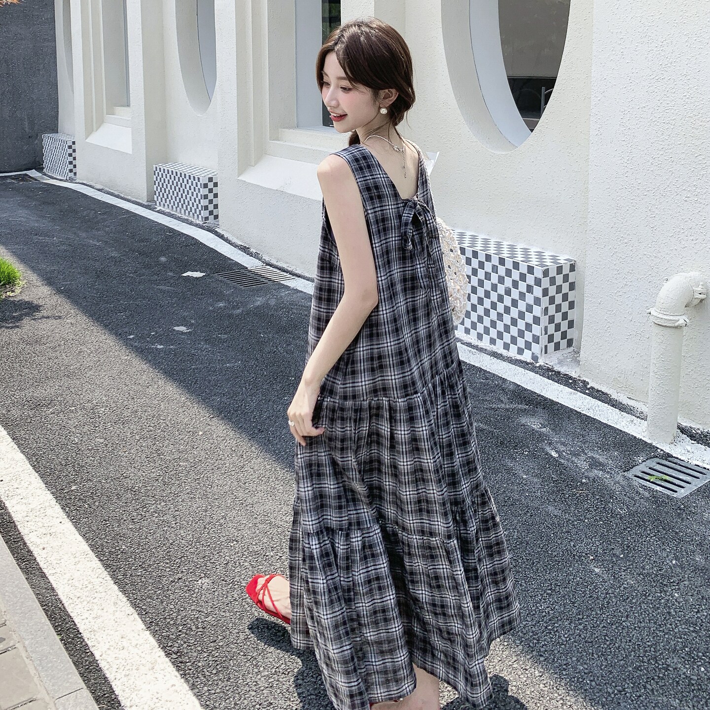 法式复古赫本风甜美减龄格子连衣裙女夏季2025年新款巨好看背心裙,女装连衣裙,2C036