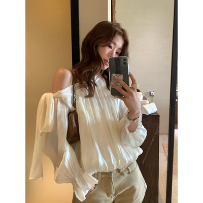 柠檬绿茶-法式不规则斜肩流光丝系带小衫10105