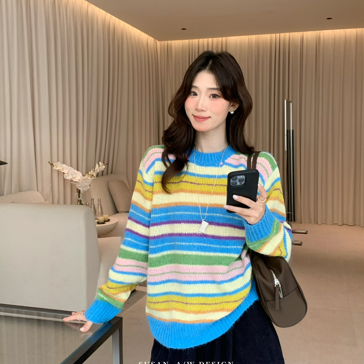 SUSAN-色彩美学韩系早秋复古彩虹撞色条纹落肩软糯毛衣6131s