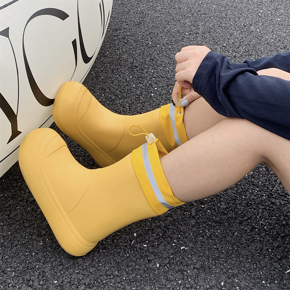 春夏季亲子中筒雨鞋外穿时尚防水防滑抽绳束口男女童上学专用雨靴