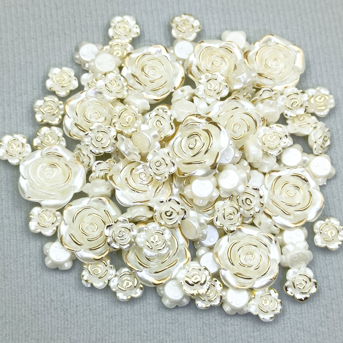 穿孔金边仿珍珠山茶花奶油胶手机壳diy手工制作滴胶发夹饰品配件