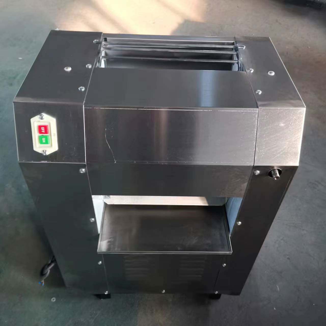 350压面机半自动压面机商用电动揉面机不锈钢350揉面机节能