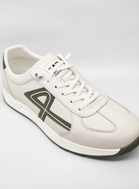 意尔康男鞋2025新款秋休闲皮鞋男真皮软底运动板鞋男5531AR57866A