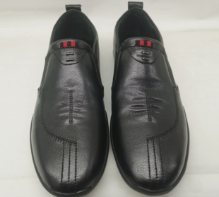 意尔康2025春季真皮低帮休闲皮鞋男英伦风尖头单鞋软底舒适81518A