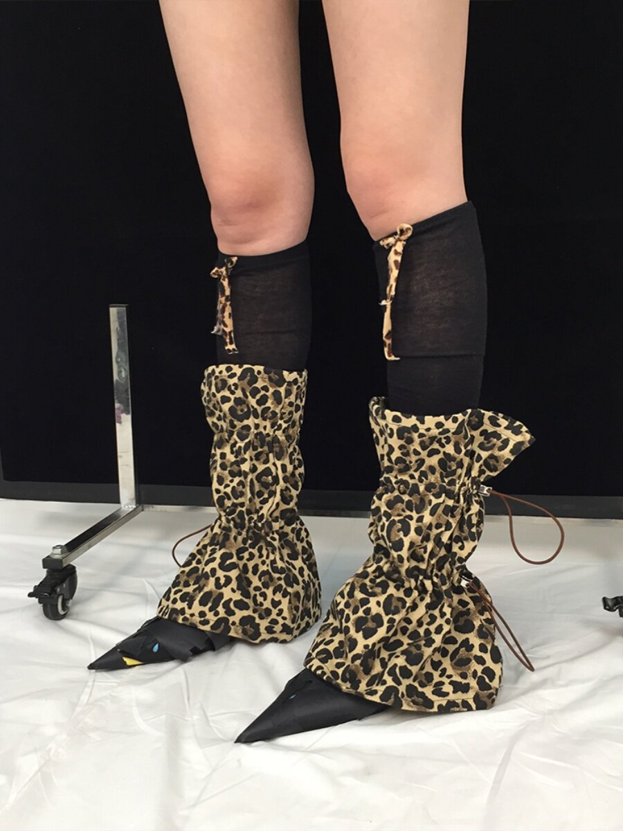 TTSUNAMI24SS 오리지널 디자인 다리소매 2색 다용도 캐주얼 핫걸 파일 중간길이 양말 다리소매