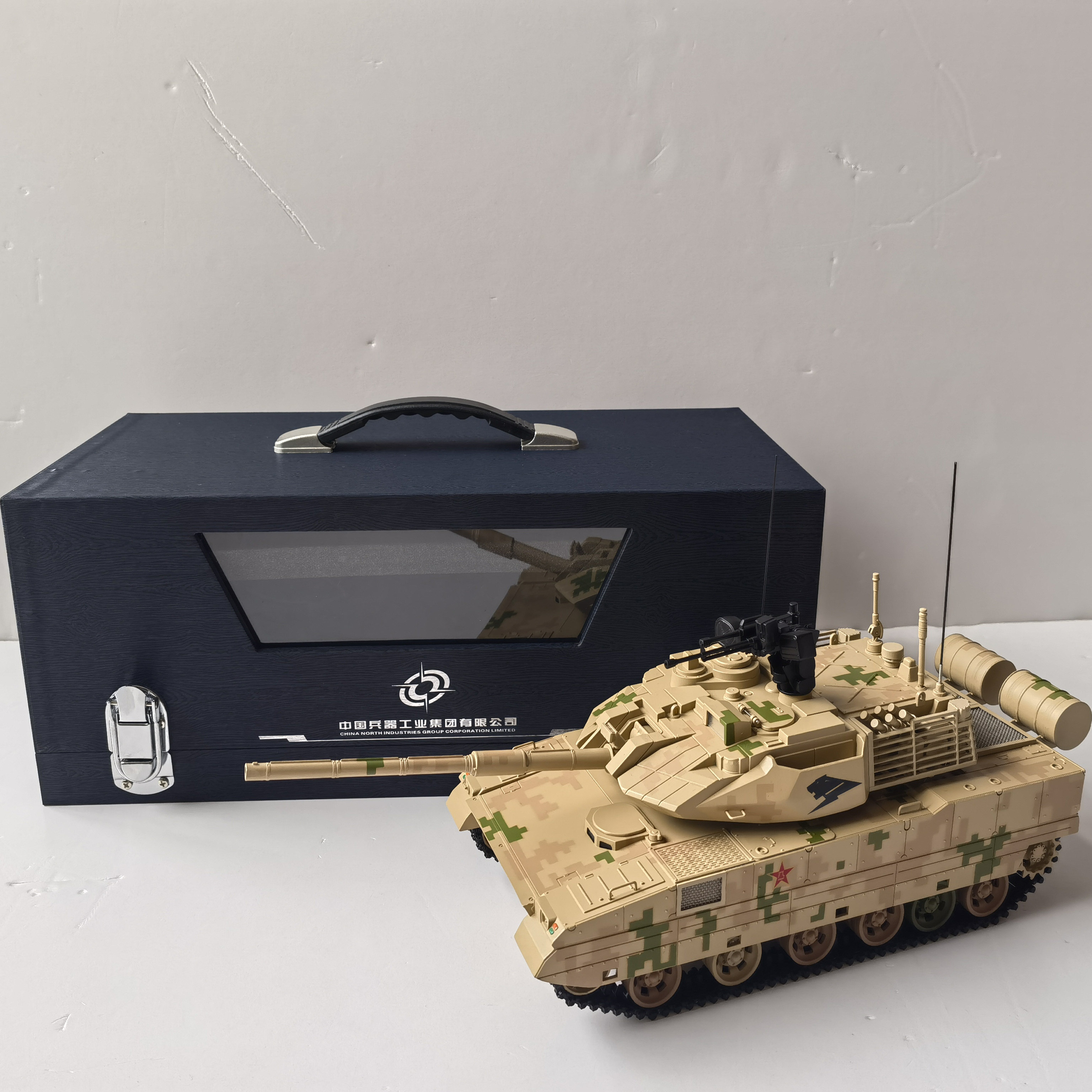 15式轻型坦克-荒漠兵器盒-1：24 合金坦克模型