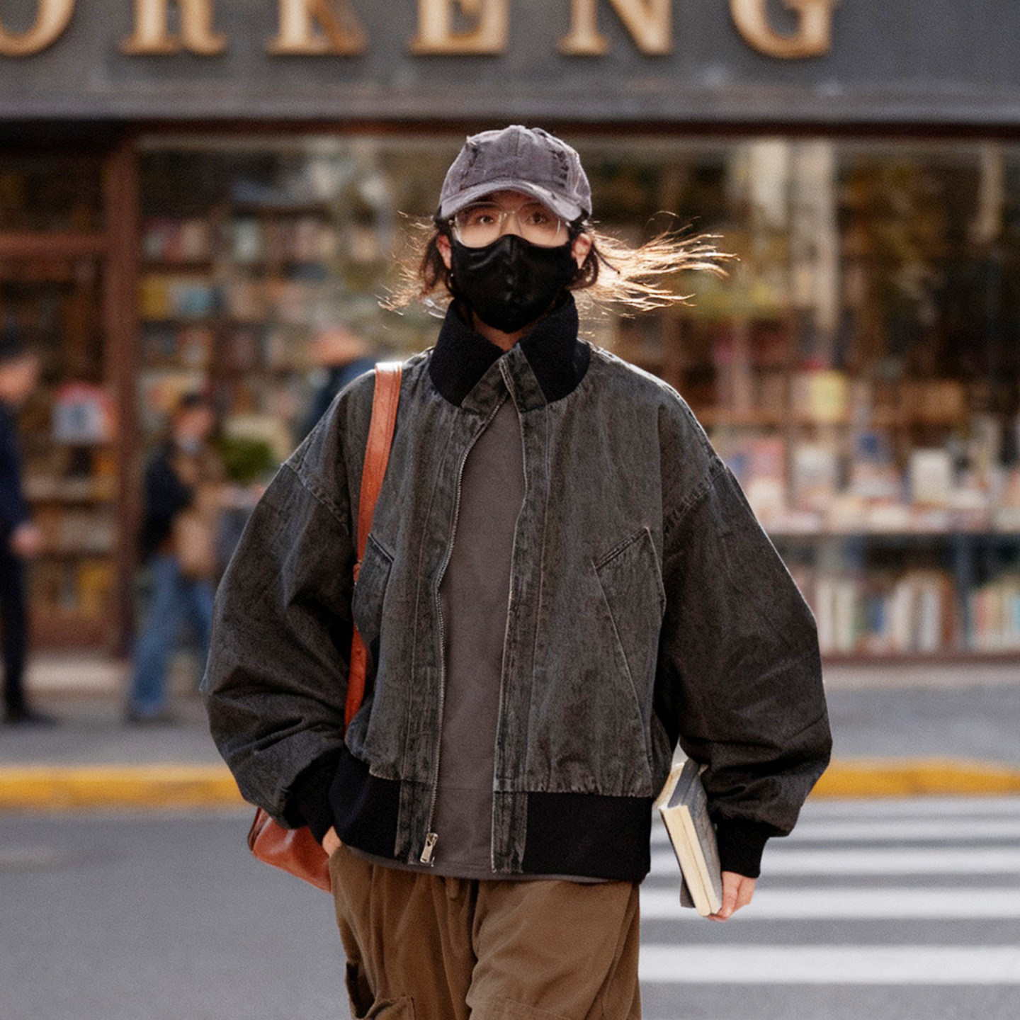 逆壳中性春秋新款立领短外套男女款飞行员宽松休闲棒球服夹克外套,女装/女士精品,短外套,淘宝优惠券,粉丝福利购,淘宝优惠卷