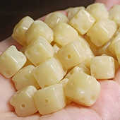 奶黄菩提根雕刻芝士奶酪方糖散珠菩提子DIY手链手串配饰配珠隔珠