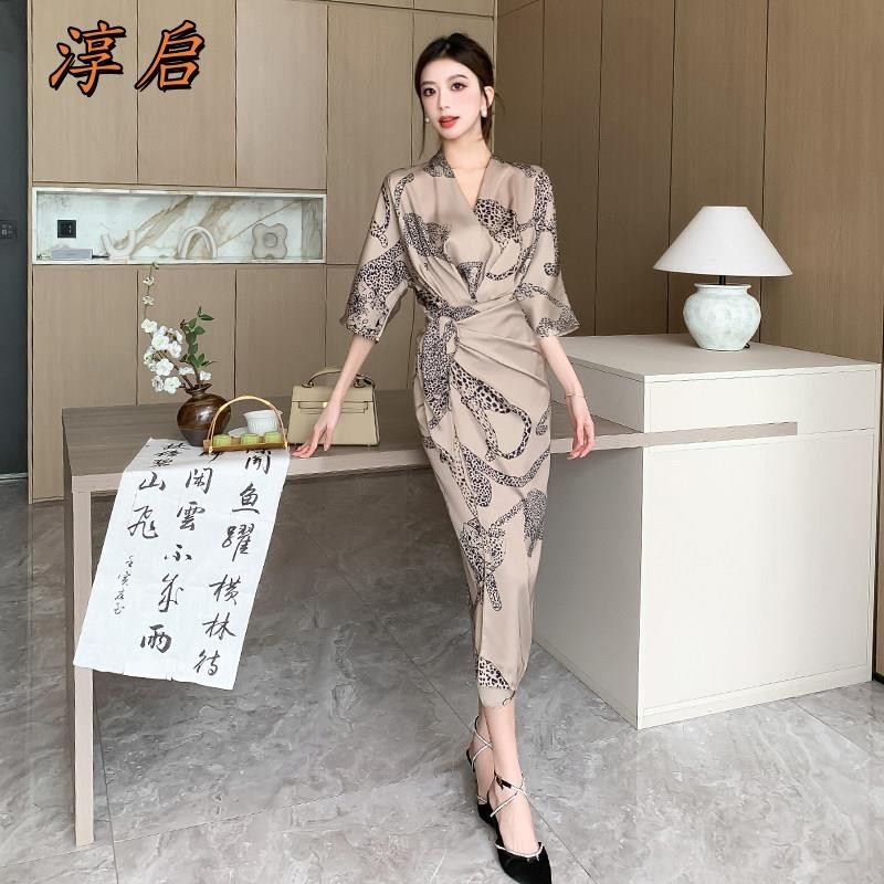 淳启缎面连衣裙子夏季2026年新款女装短袖法式名媛气质高级感显瘦