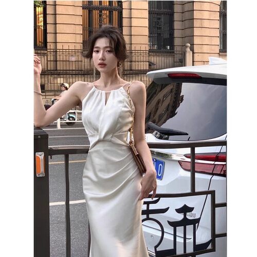 Bonrgo法式高级感挂脖吊带连衣裙女士缎面鱼尾设计感气质礼服长裙
