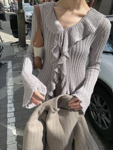 松未韵一荷叶边针织衫