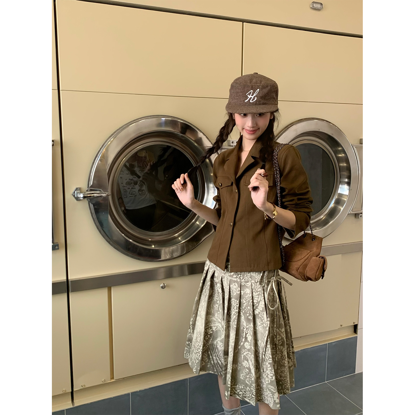 松未韵一腰果印花侧绑带百褶裙