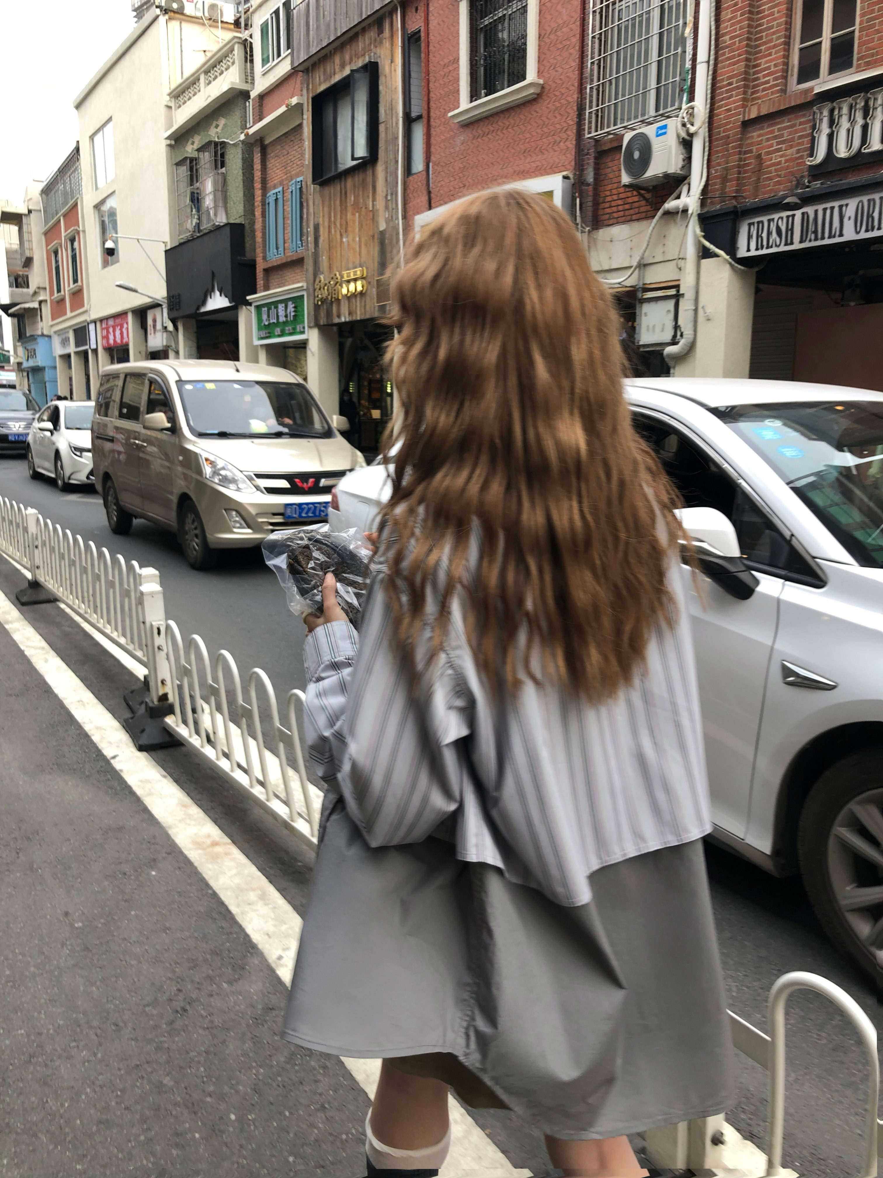 soolrok 松未韵一  安道尔学院 素色条纹外套小众拼接假两件衬衫
