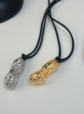 好事发生秋冬花生造型吊坠长款